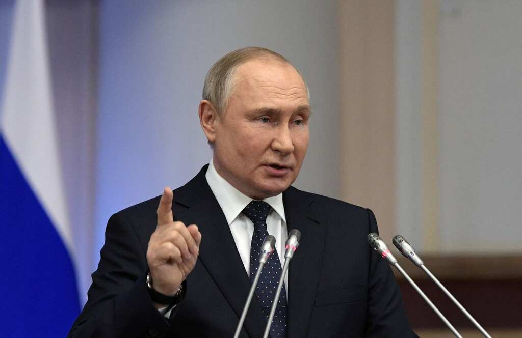 Russian President Vladimir Putin survives assassination attempt: Report 