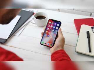Tech Talk: Apple's in-app purchase prices jump by 40% year-over-year