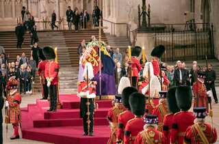 Infographic: The ceremony and symbolism of the Queen's lying-in-state explained