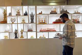 E-auction of 1,200 mementos, gifts given to PM Modi from today | See how to bid