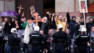 Serbian police clashes with right-wing protesters, detains 64 people in Belgrade EuroPride
