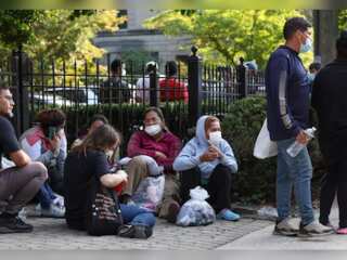 US: 2nd batch of migrants sent to Kamala Harris's home; fight over border security takes ugly turn