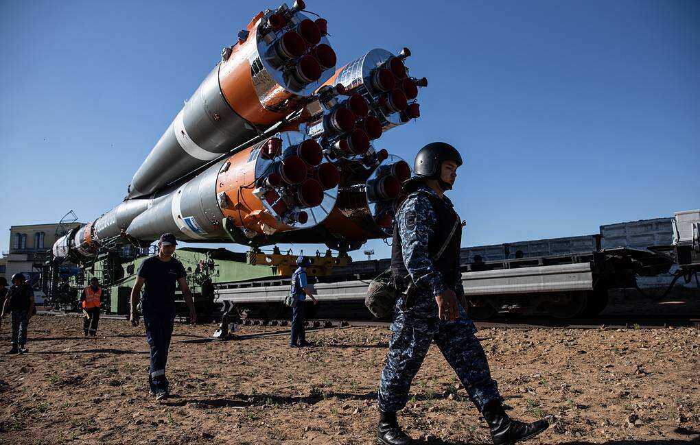 US-Russia: Foes on ground, Friends in Space?