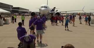 Hundreds take part in plane-pulling competition in Virginia