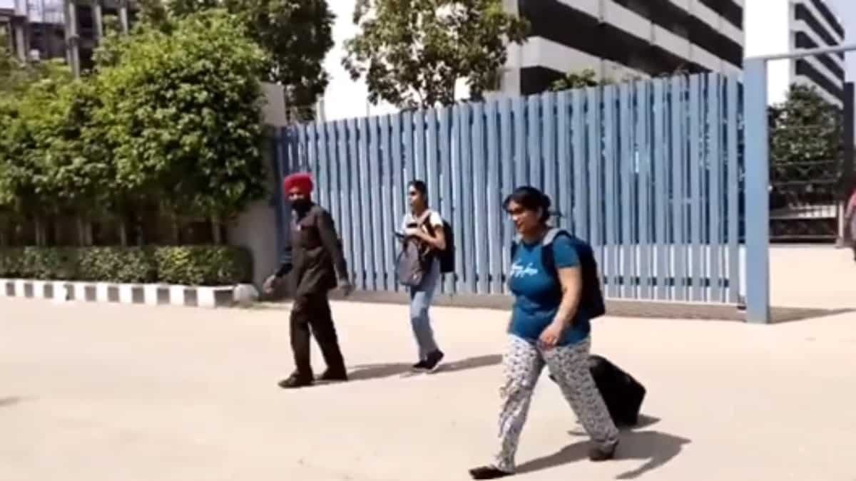 Chandigarh 'video leak' row: Three held, cops say no objectionable clips of other girl students found Chandigarh 'video leak' row: Three held, cops say no objectionable clips of other girl students found