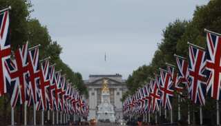 Queen Elizabeth II Funeral: Mourners queue up for hours to pay their respects