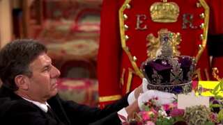 The moment crown was lifted from Queen Elizabeth II's coffin, her reign formally ended