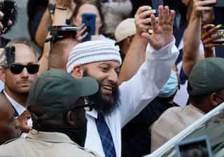 US judge overturns murder conviction of Adnan Syed featured in Serial podcast