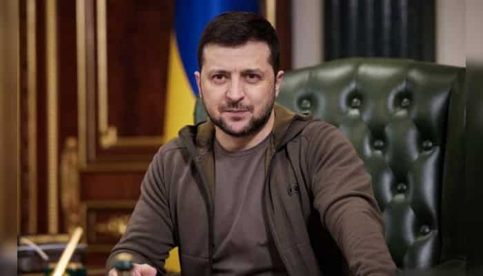 Ukrainian President Zelensky tells Russian troops to flee or surrender