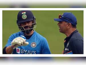Ind vs Aus: Virat Kohli 207 runs away from overtaking head coach Rahul Dravid in elite list