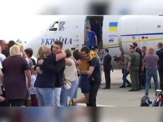 Russia, Ukraine exchange prisoners in surprise swap