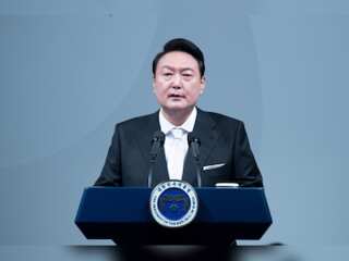 South Korean President caught on cam bad mouthing US lawmakers