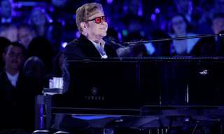 Elton John charges 4 million pounds to sing at private wedding gigs