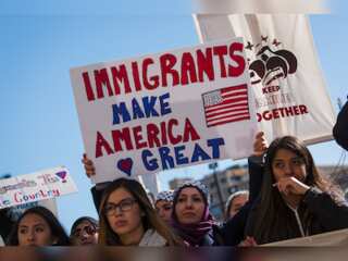 29% of Americans back migrant flights; GOP governors fly migrants to blue states: Survey
