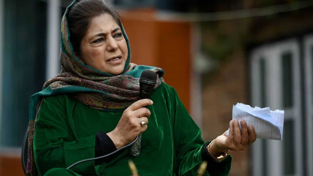 Mehbooba Mufti reveals PDP manifesto: Trade across LOC, return of Kashmiri Pandits, and other key points