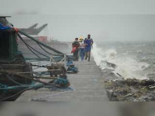 Typhoon Noru live updates: Five rescuers dead as typhoon hits Philippines