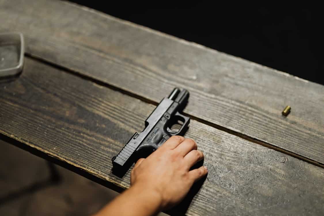 12-year-old Texas girl shoots father, then self in murder pact 12-year-old Texas girl shoots father, then self in murder pact