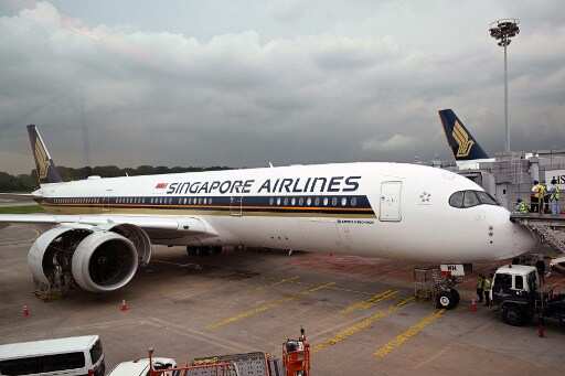 Appraisal season lightens! Singapore Airlines staff scores eight months' bonus