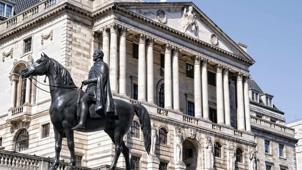 Bank of England steps in to calm markets with emergency bond