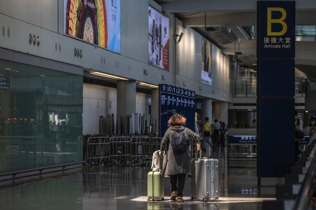 WION Business News | Hong Kong: 500,000 plane tickets to lure tourists?