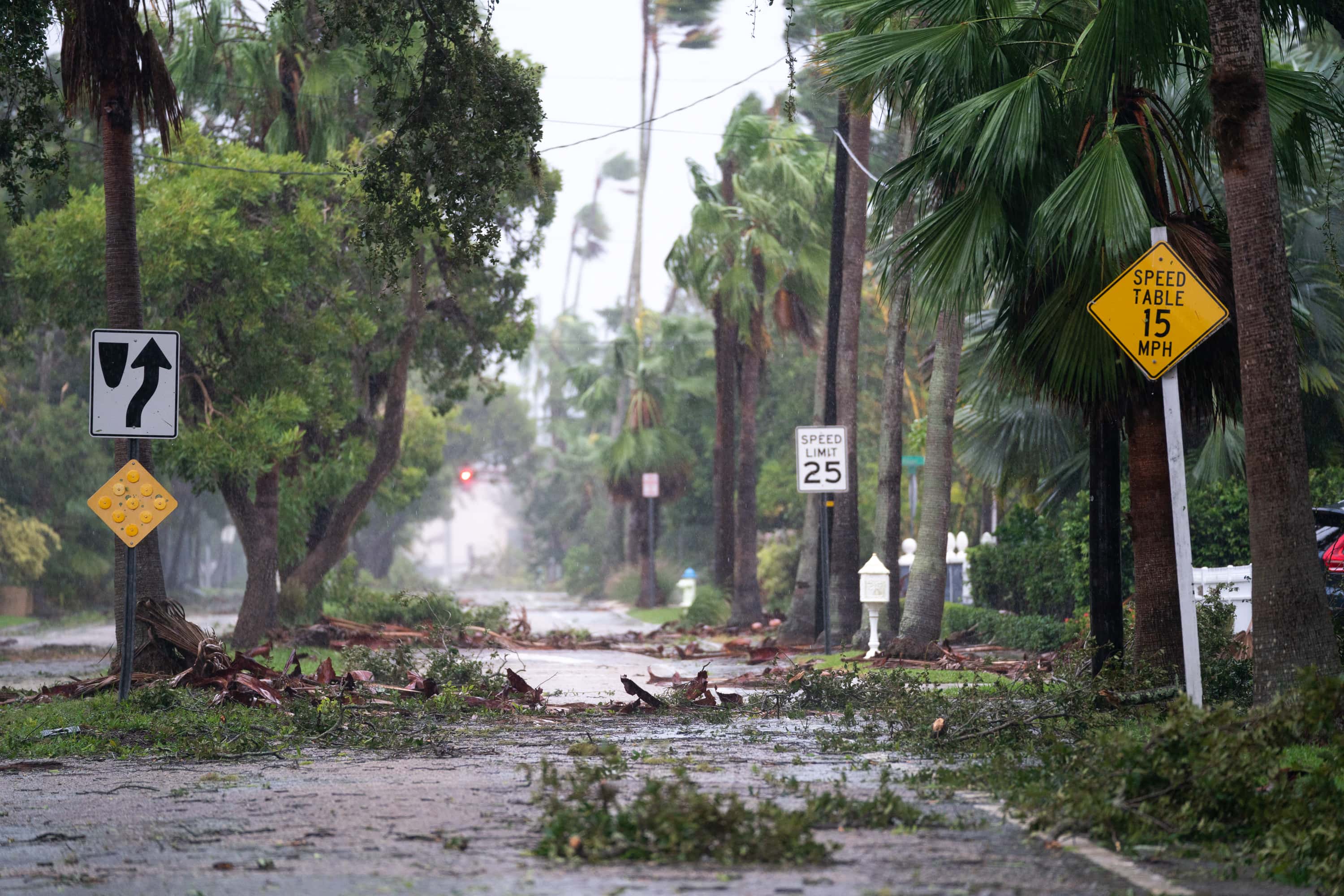 At least 44 dead as Hurricane Ian causes massive devastation in Florida At least 44 dead as Hurricane Ian causes massive devastation in Florida