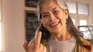 ‘Middle finger’ campaign to promote hepatitis C vaccination in NZ deemed offensive, stirs row