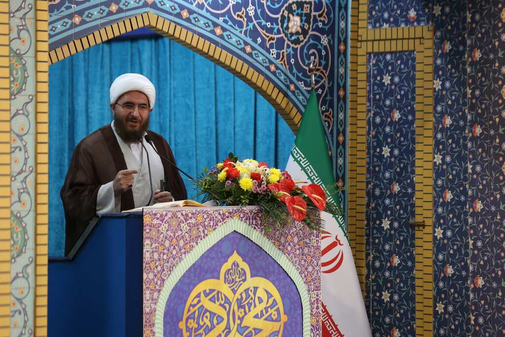 Mahsa Amini death: Senior Iran cleric calls for crackdown on protesters