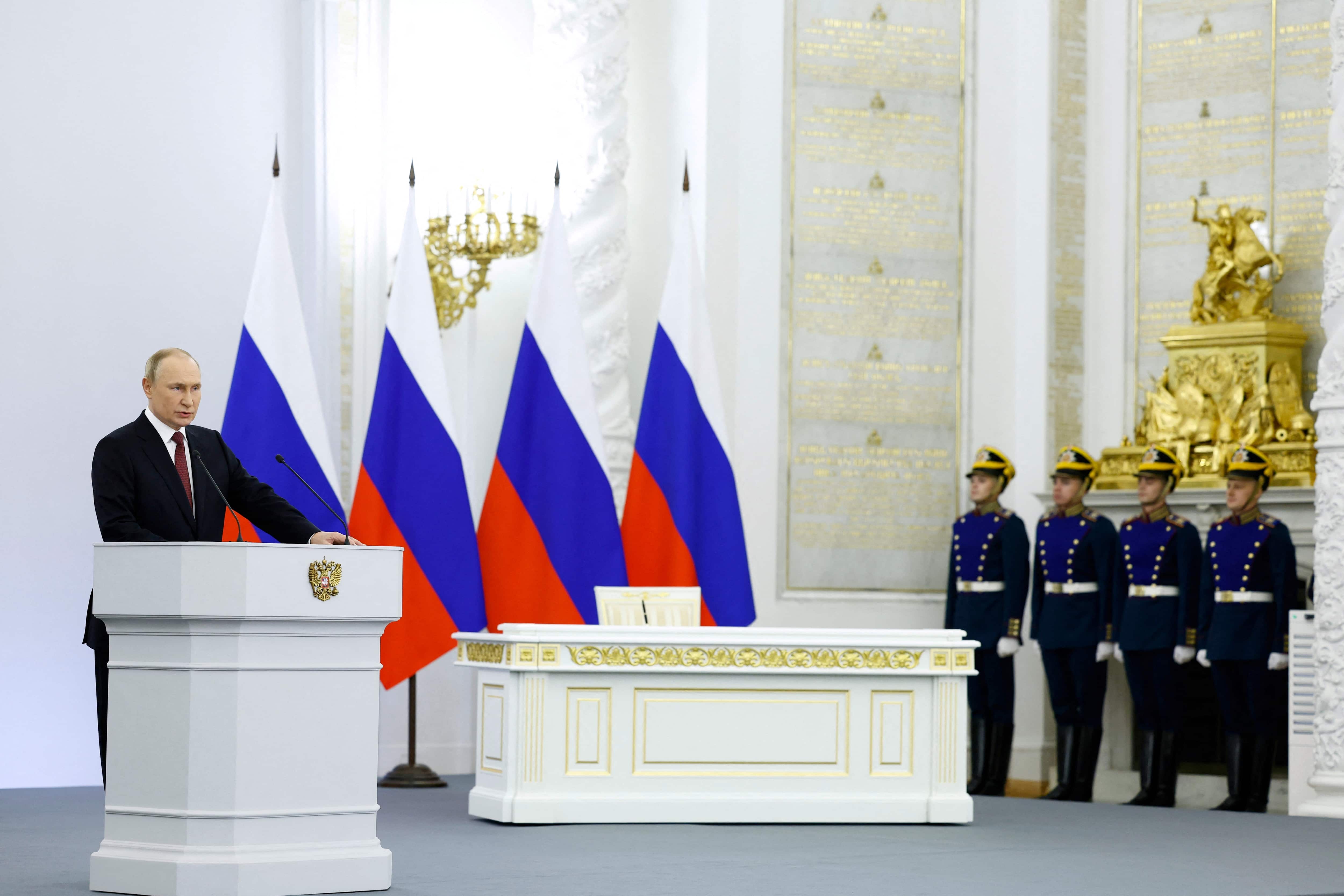 Putin annexes four occupied regions; Ukraine accelerates its NATO membership bid