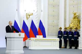 Putin annexes four occupied regions; Ukraine accelerates its NATO membership bid