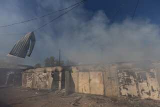 Russian troops withdraw from Lyman as Ukraine forces enter town