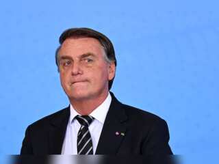 Jair Bolsonaro leads motorcade to welcome his supporters