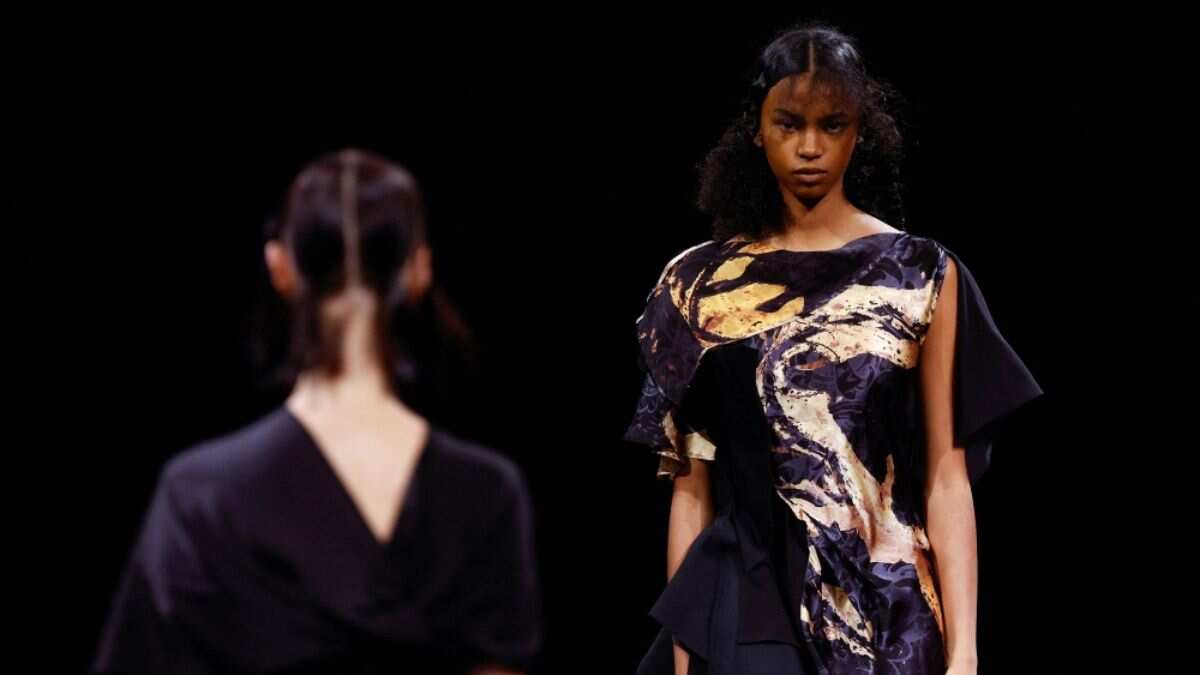 Veteran designer Yamamoto dazzles with his unconventional style at Paris Fashion Week