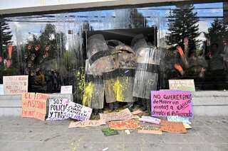 'We want to live': Hundreds of women in Ecuador protest against femicide, inaction