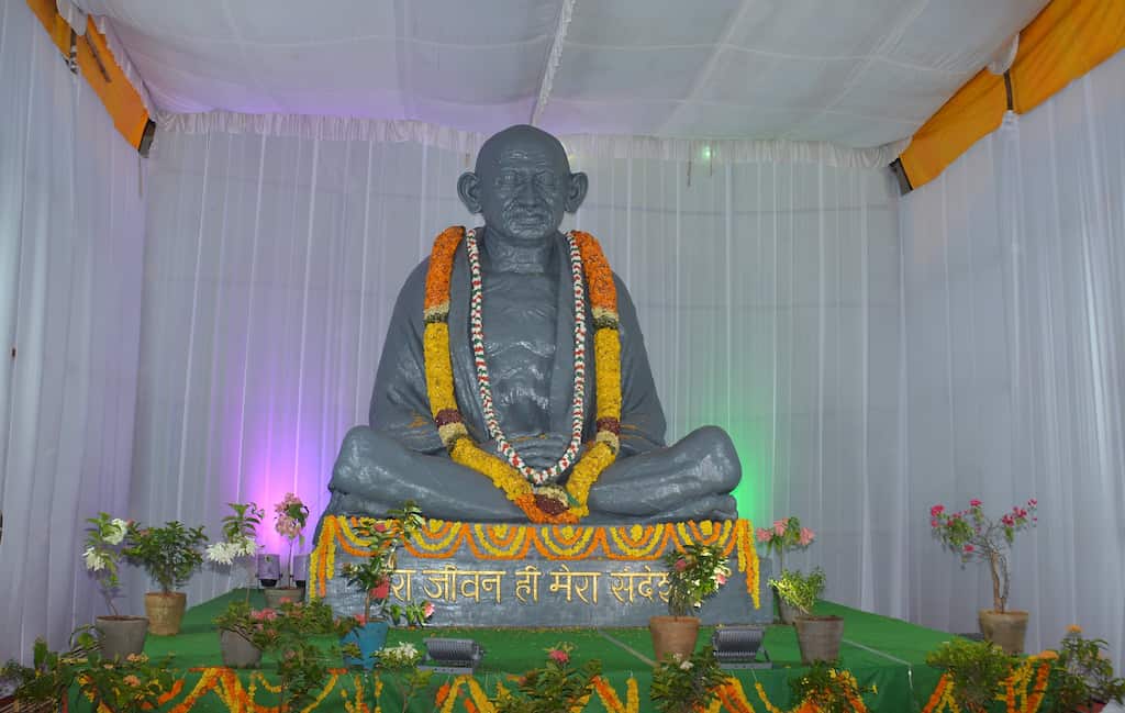 India celebrates birth anniversary of Mahatma Gandhi, day marks international day of non-violence