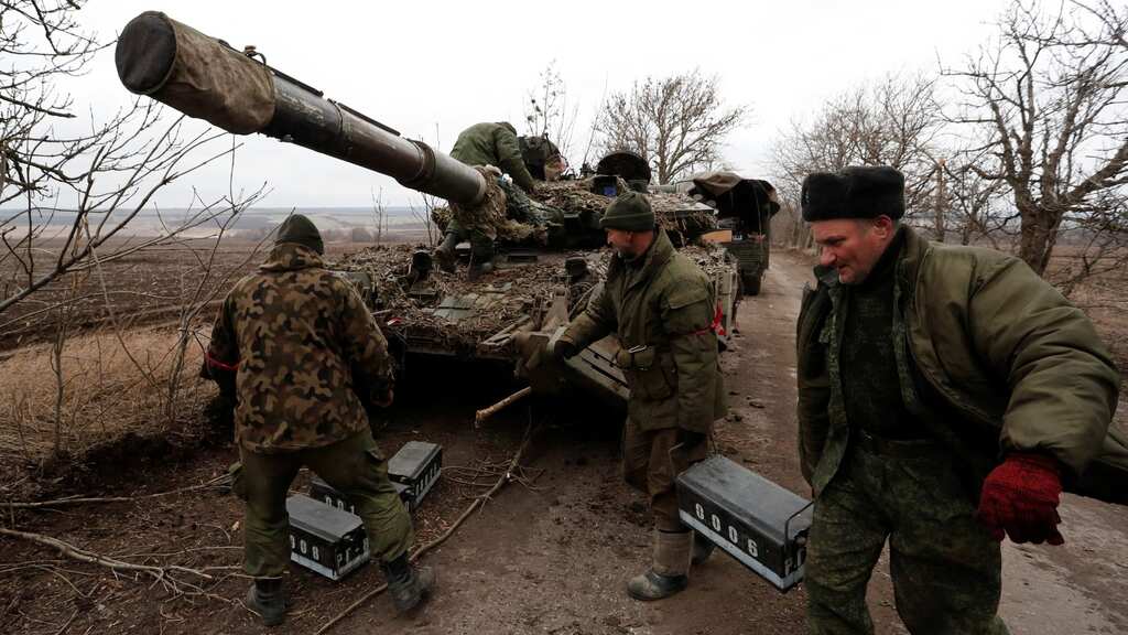 Russian flags torn down in the town of Lyman; Kyiv's forces want more arms, ammunition