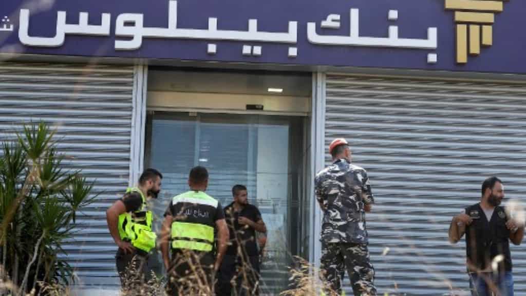 As Lebanon economic crisis worsens, former ambassador stages sit-in at bank for 'own money'