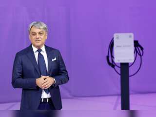 World Business Watch: Renault CEO Luca de Meo warns of a global recession