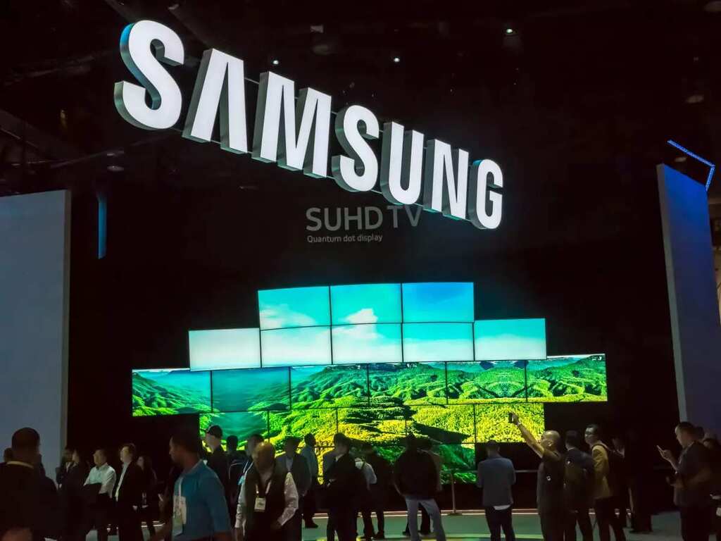 World Business Watch: Samsung Electronics posts first quarterly earnings drop in nearly 3 years