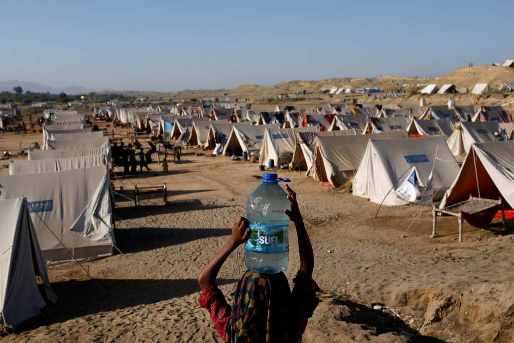 Catastrophic floods will drive up to 9 million Pakistanis into poverty: World Bank report