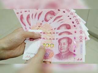 Chinese Yuan surpasses dollar, becomes most traded foreign currency on the Moscow Exchange