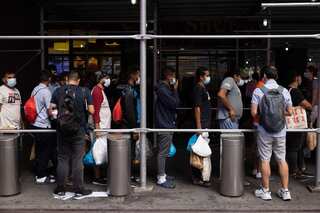 Migrant 'crisis' prompts New York City to declare emergency