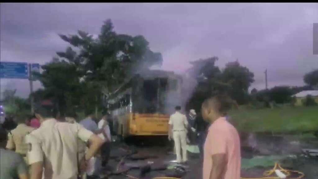 India: Bus catches fire after ramming truck in Nashik, leaves 11 dead, 24 injured