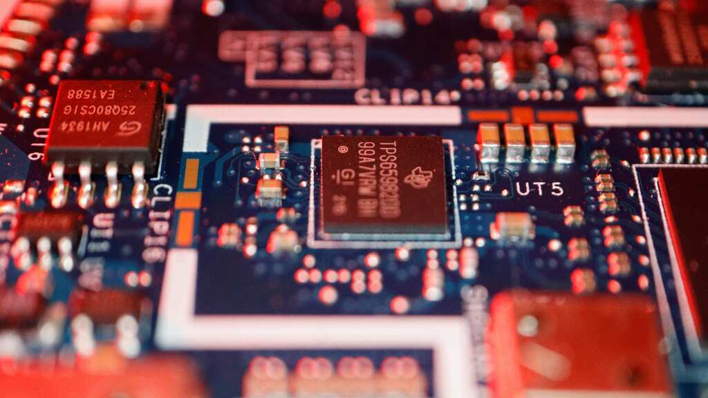 US enforces export controls to restrict China's chip supply for hi-tech military applications