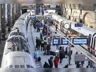 'Sabotage' halts northern Germany rail network
