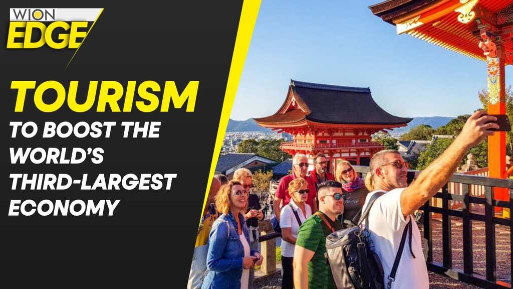 Tourists return to Japan after more than two years of pandemic isolation