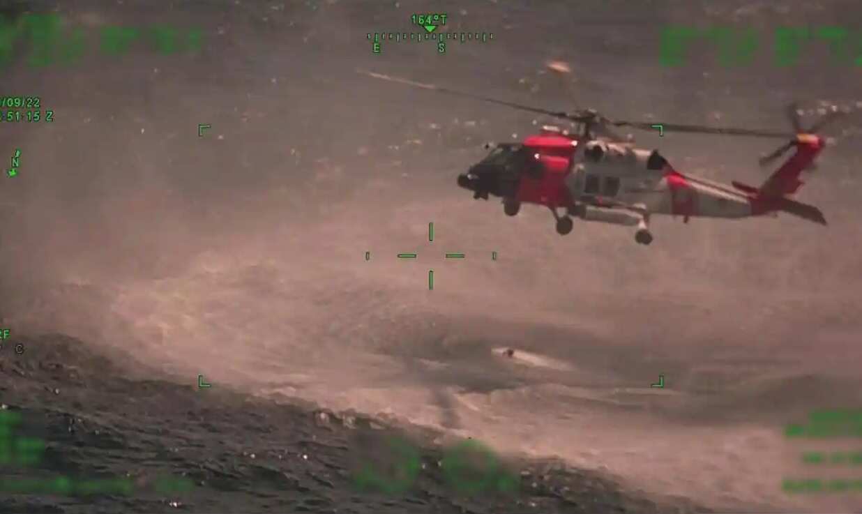 Two rescued from water after fighting off shark in Gulf of Mexico Two rescued from water after fighting off shark in Gulf of Mexico