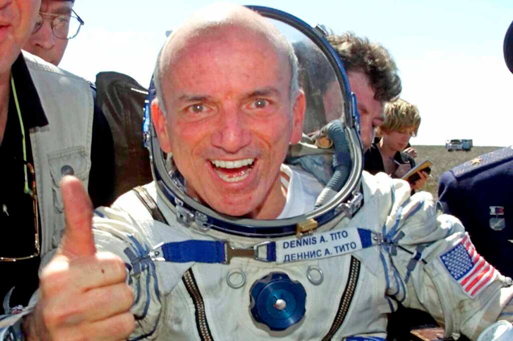 World's first space tourist plans new flight to moon aboard SpaceX Starship