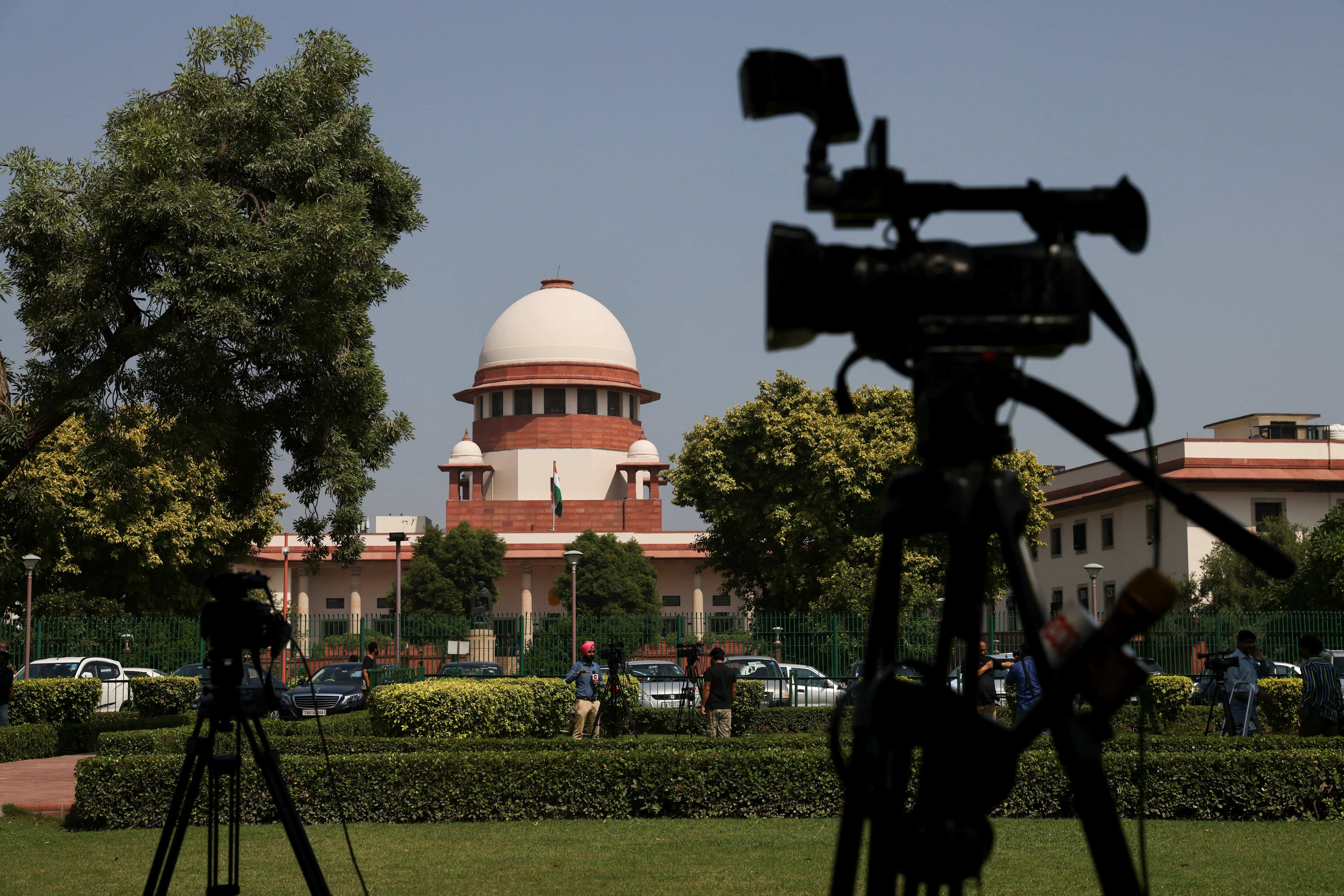 Supreme Court gives a split verdict on Karnataka hijab row, ban to continue in schools, colleges