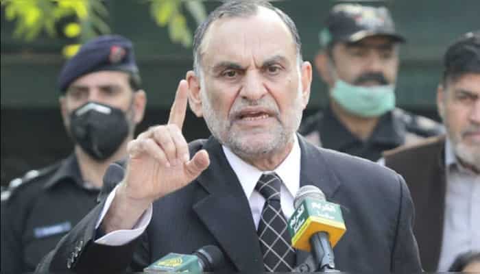 Pakistan: Imran Khan's party senator Azam Swati arrested for tweet