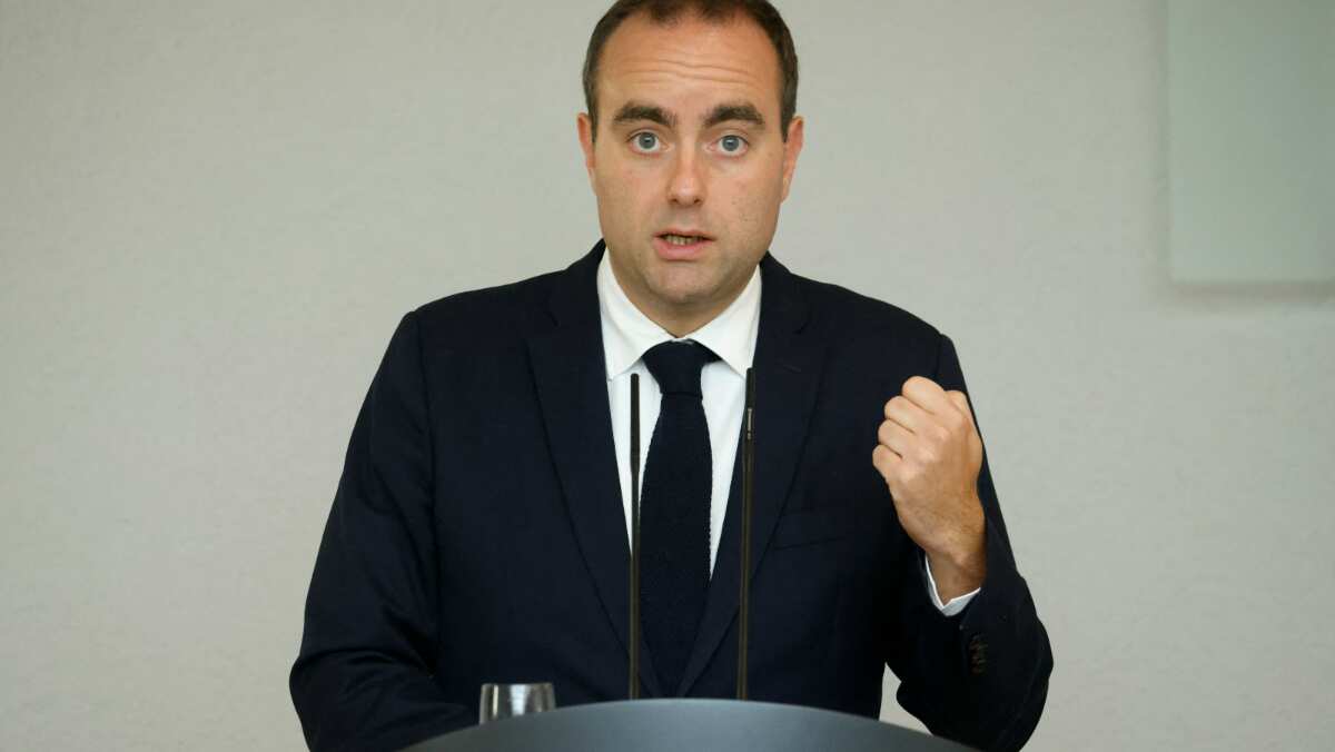 France to train 2000 Ukrainian soldiers